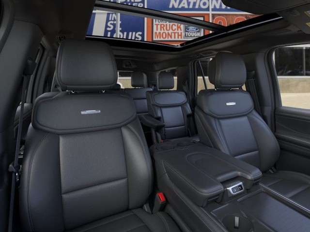 Ford Expedition Vehicle Full-screen Gallery Image 10