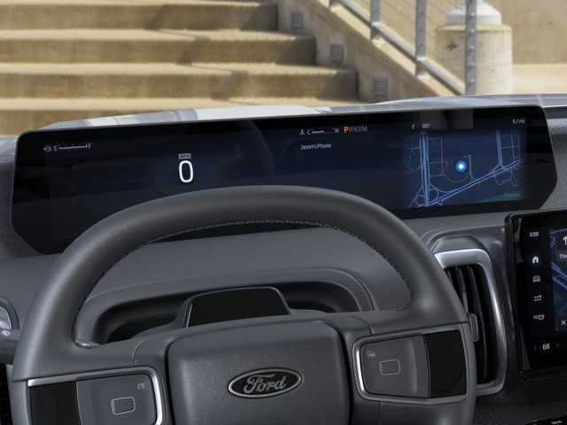 Ford Expedition Vehicle Full-screen Gallery Image 13