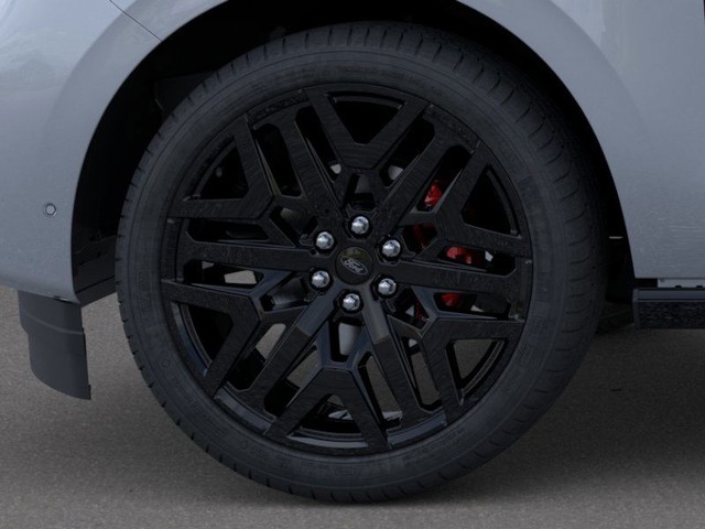 Ford Expedition Vehicle Full-screen Gallery Image 19