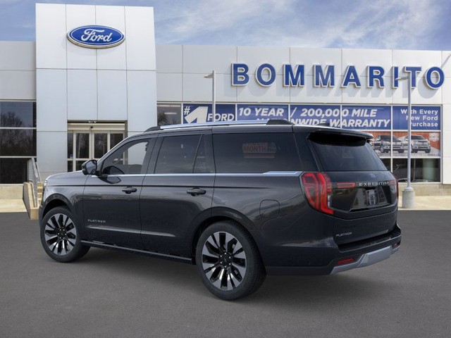 Ford Expedition Vehicle Full-screen Gallery Image 4