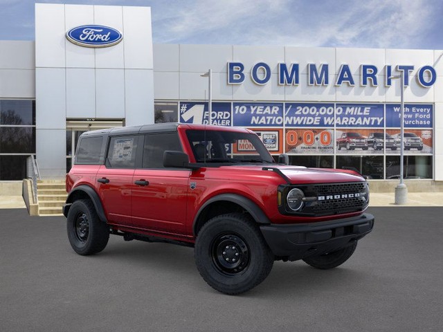 Ford Bronco Vehicle Full-screen Gallery Image 7