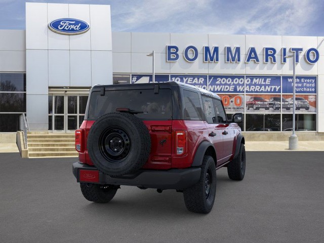 Ford Bronco Vehicle Full-screen Gallery Image 8