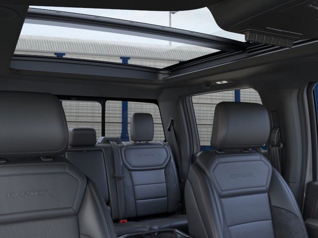 Ford F-150 Vehicle Full-screen Gallery Image 22