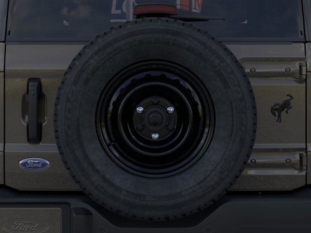 Ford Bronco Vehicle Full-screen Gallery Image 24