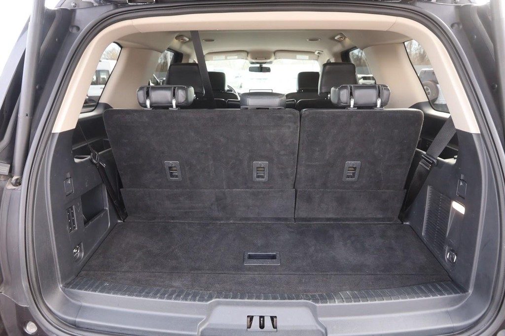 Ford Expedition Vehicle Full-screen Gallery Image 7