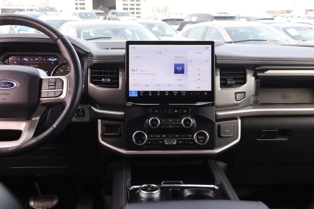 Ford Expedition Vehicle Full-screen Gallery Image 27