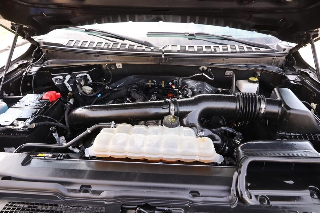 Ford Expedition Max Vehicle Full-screen Gallery Image 29