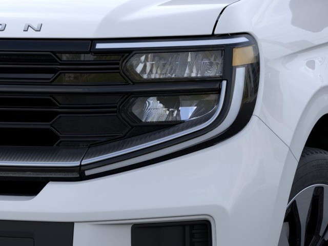 Ford Expedition Max Vehicle Full-screen Gallery Image 18