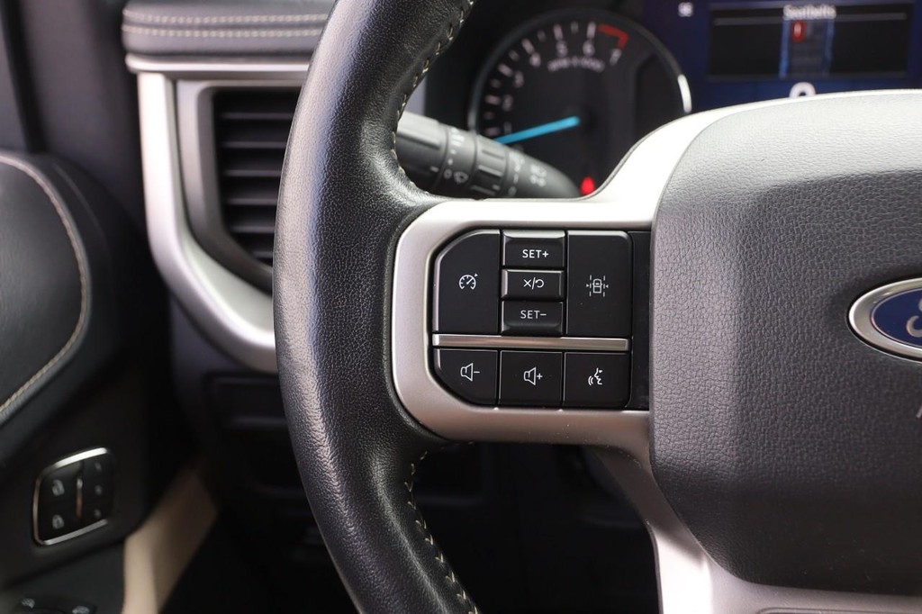 Ford Expedition Max Vehicle Image 13