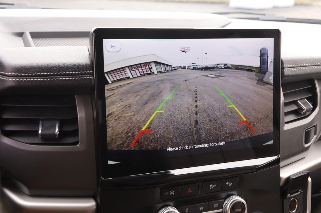 Ford Expedition Max Vehicle Image 18