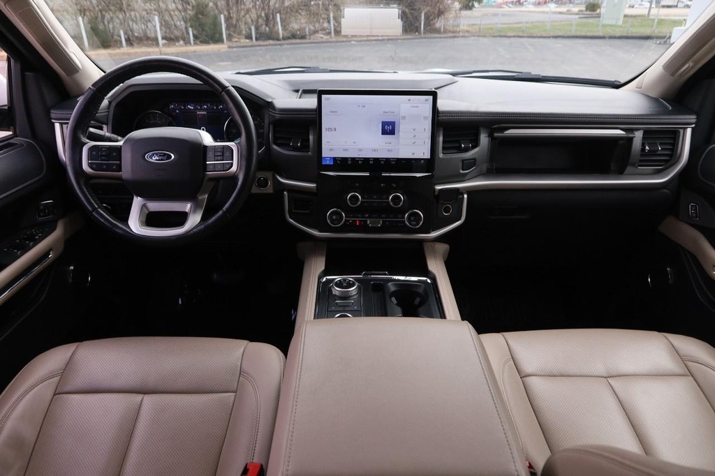 Ford Expedition Max Vehicle Image 22