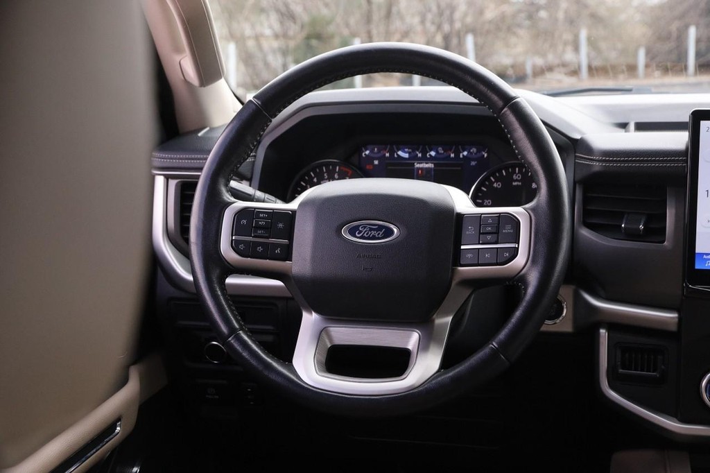 Ford Expedition Max Vehicle Image 24