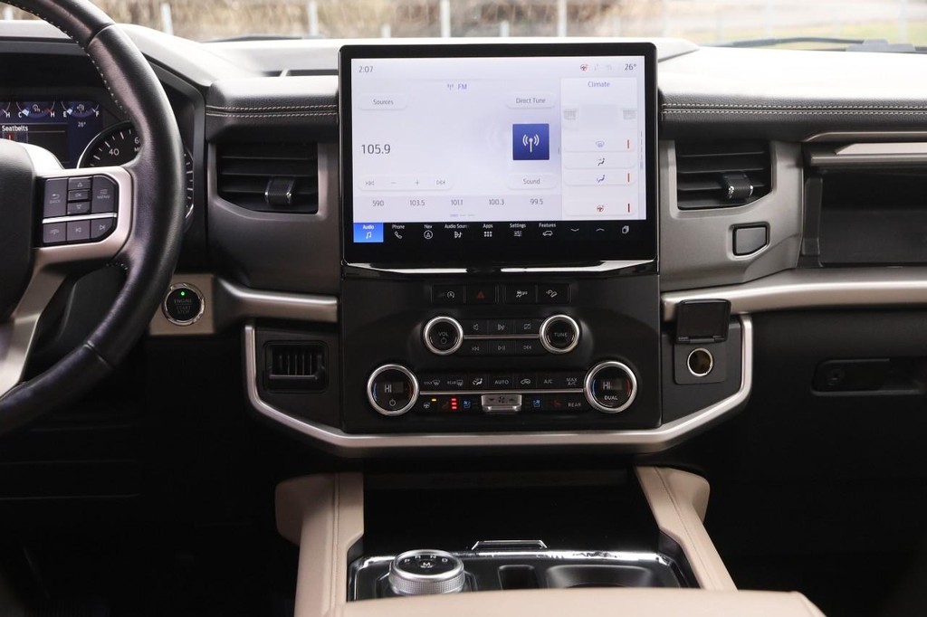 Ford Expedition Max Vehicle Image 25