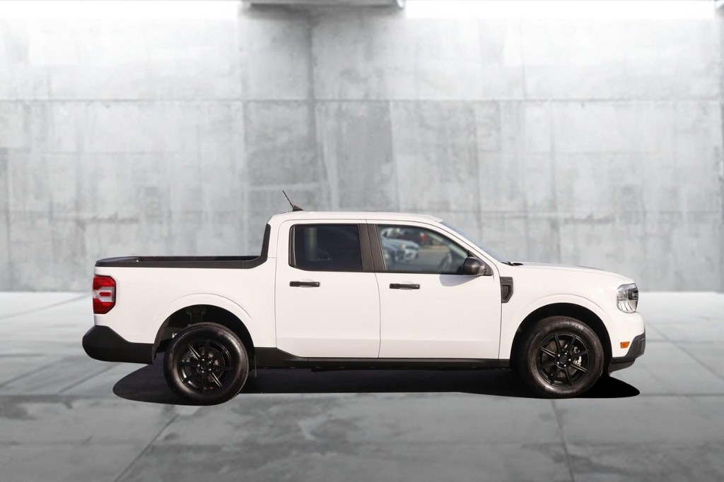 Ford Maverick Vehicle Image 05