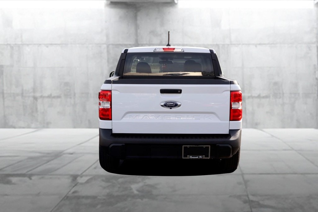 Ford Maverick Vehicle Image 06