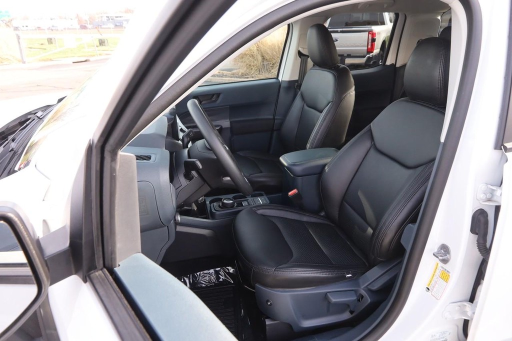 Ford Maverick Vehicle Image 08