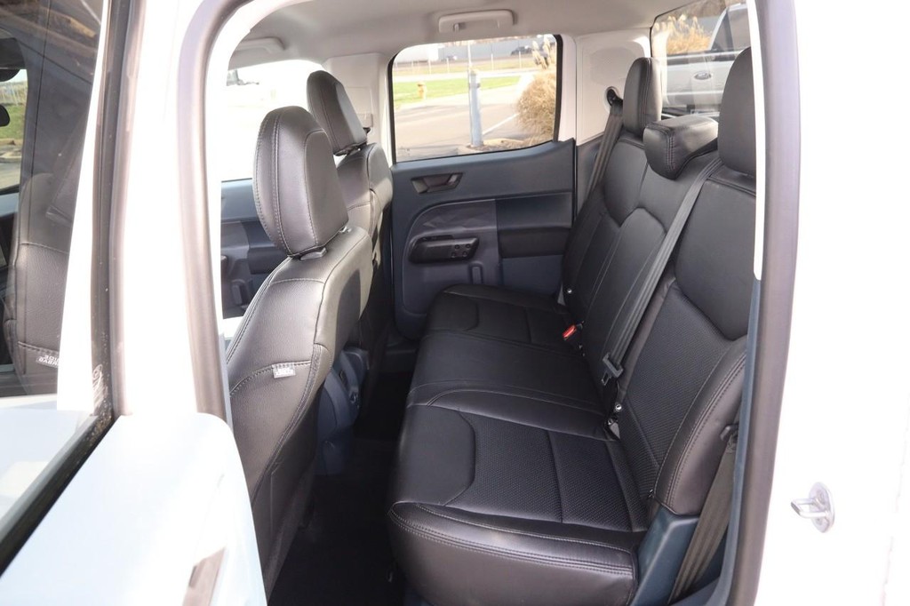 Ford Maverick Vehicle Image 09