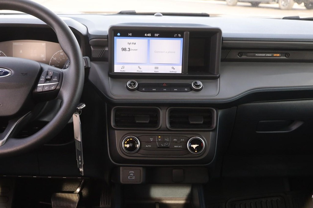 Ford Maverick Vehicle Image 22