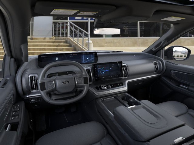 Ford Expedition Vehicle Full-screen Gallery Image 9
