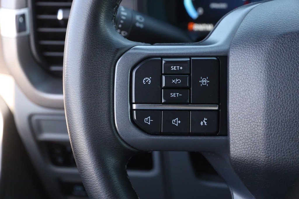 Ford F-150 Vehicle Image 11