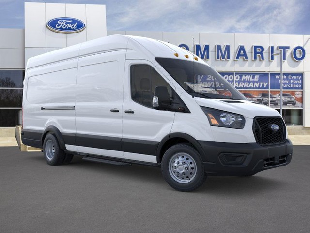 Ford Transit Cargo Van Vehicle Full-screen Gallery Image 7