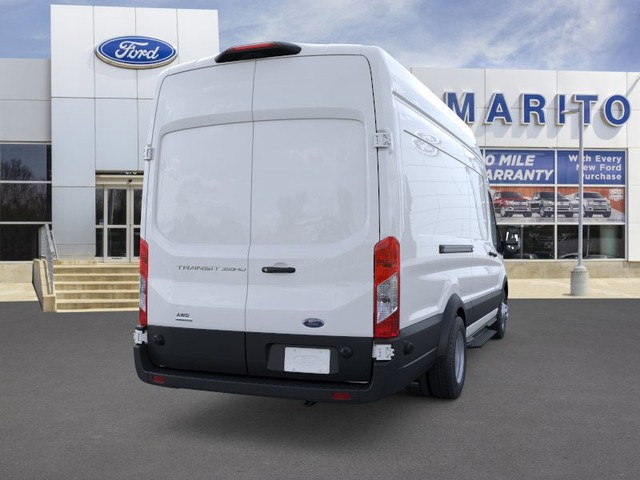 Ford Transit Cargo Van Vehicle Full-screen Gallery Image 8