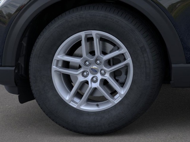 Ford Explorer Vehicle Full-screen Gallery Image 19