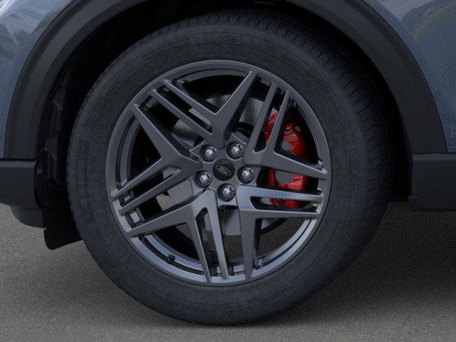 Ford Explorer Vehicle Full-screen Gallery Image 19