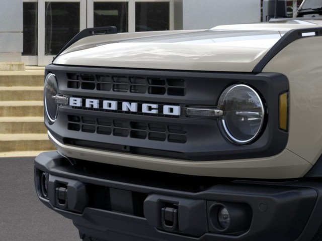 Ford Bronco Vehicle Image 19