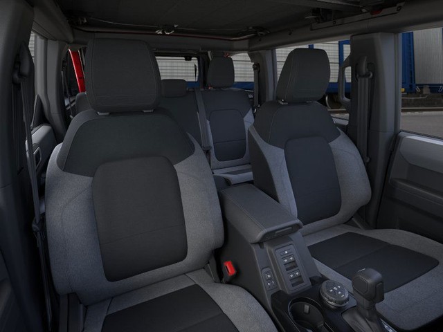 Ford Bronco Vehicle Image 10