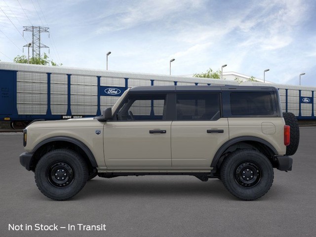 Ford Bronco Vehicle Image 03