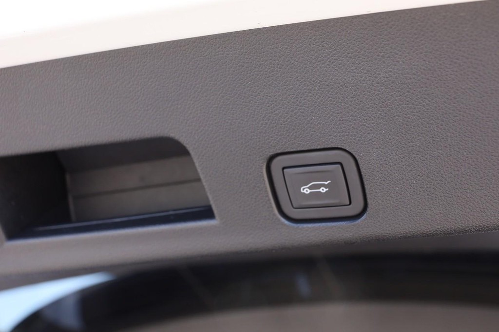 Chevrolet Traverse Vehicle Image 08