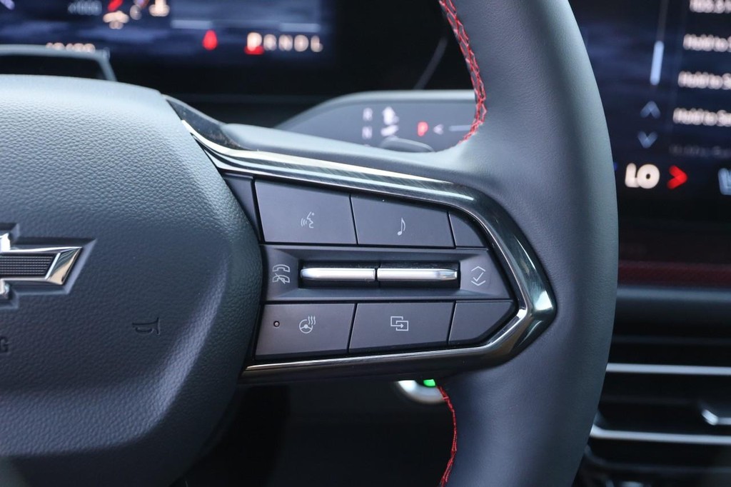 Chevrolet Traverse Vehicle Image 15