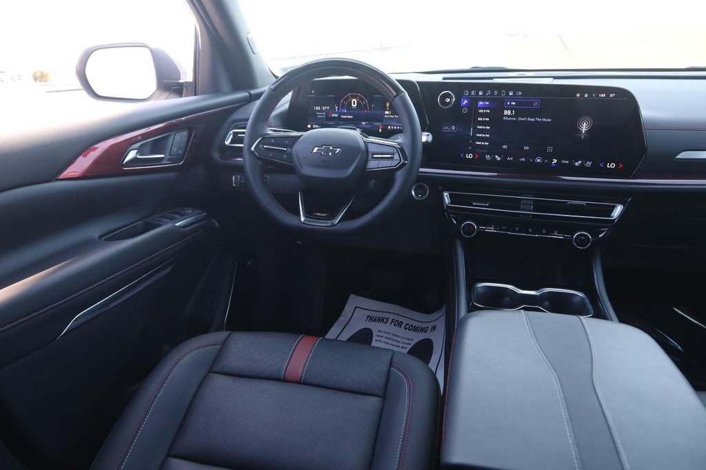 Chevrolet Traverse Vehicle Image 24