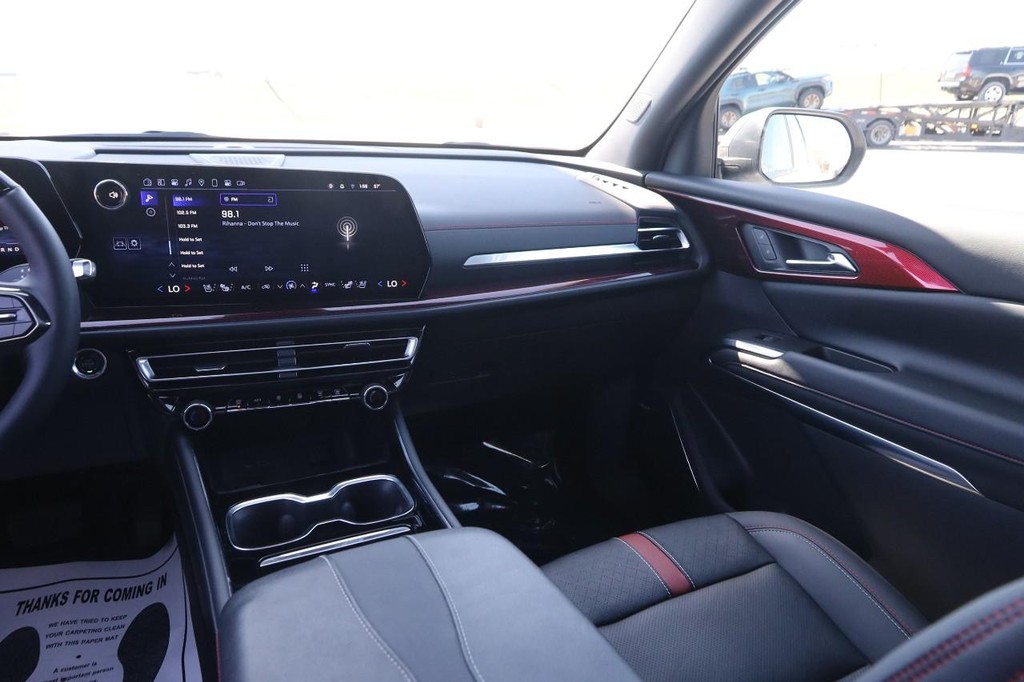 Chevrolet Traverse Vehicle Image 27