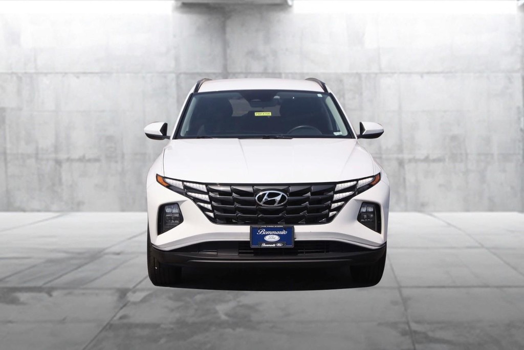 Hyundai Tucson Vehicle Image 04