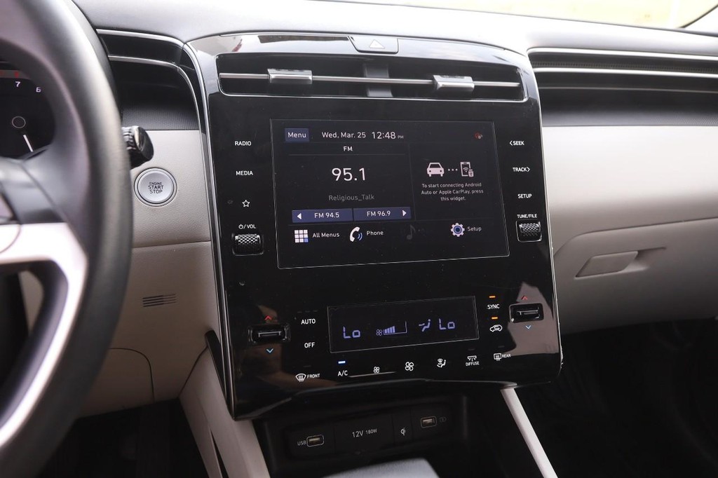 Hyundai Tucson Vehicle Image 17