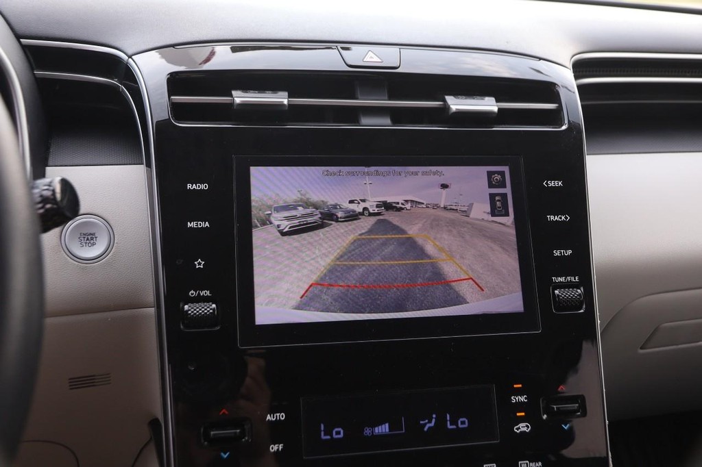 Hyundai Tucson Vehicle Image 18