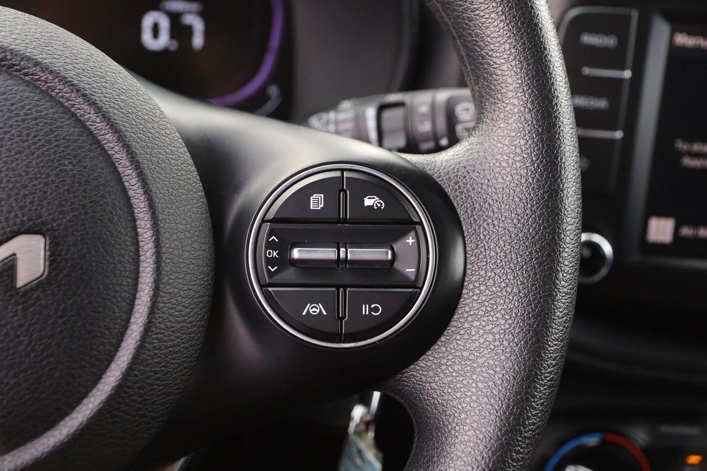 Kia Soul Vehicle Image 12