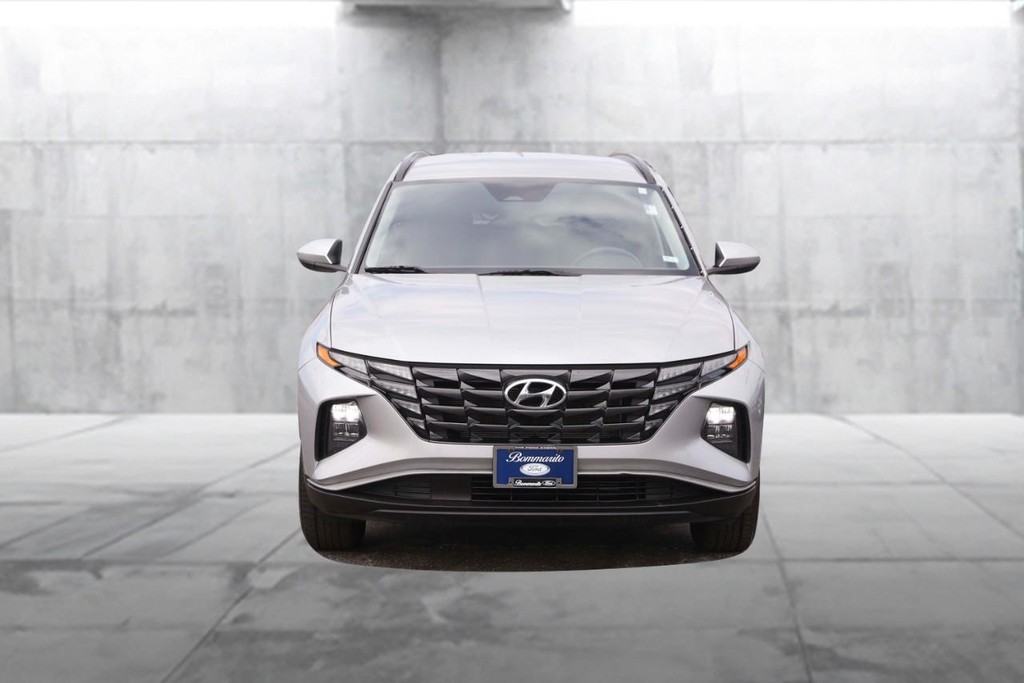 Hyundai Tucson Vehicle Image 04