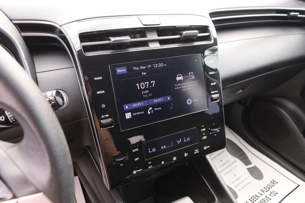 Hyundai Tucson Vehicle Image 16