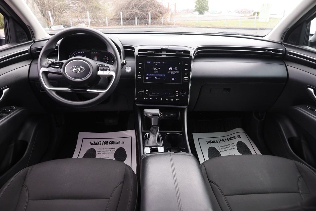 Hyundai Tucson Vehicle Image 22