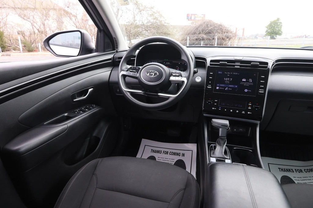 Hyundai Tucson Vehicle Image 23