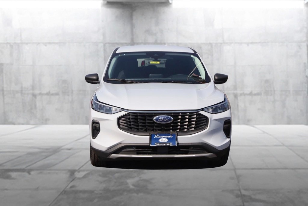 Ford Escape Vehicle Image 04