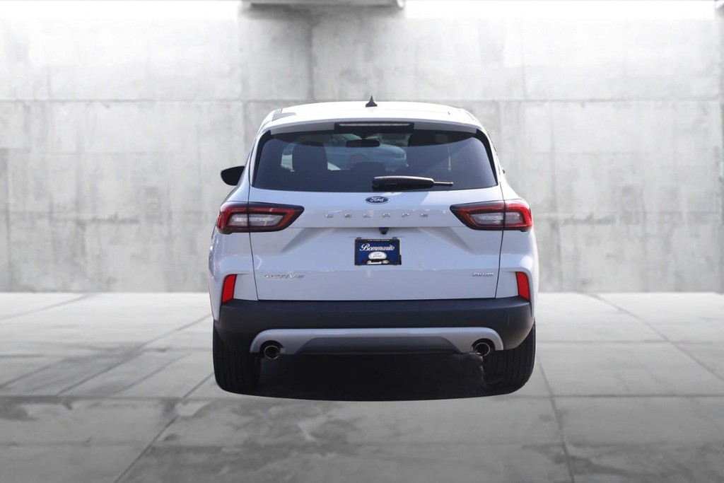 Ford Escape Vehicle Image 06