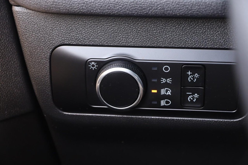 Ford Escape Vehicle Image 19