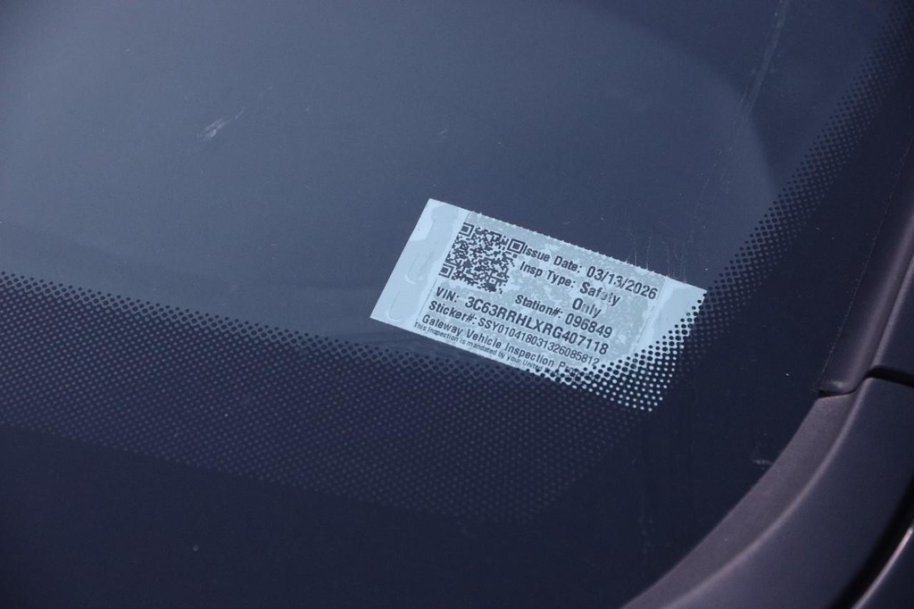 Ram 3500 Vehicle Full-screen Gallery Image 29