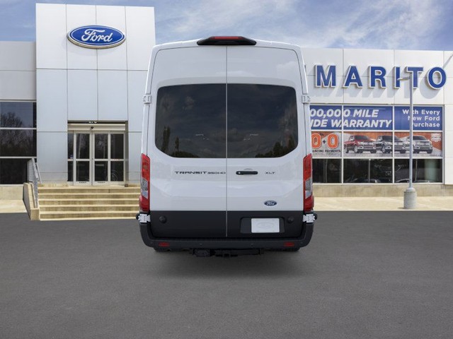 Ford Transit Passenger Wagon Vehicle Image 05