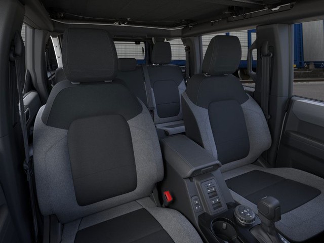 Ford Bronco Vehicle Image 10