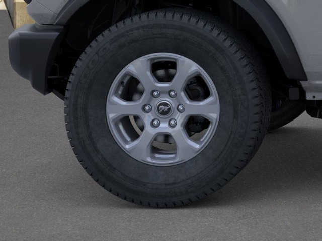 Ford Bronco Vehicle Full-screen Gallery Image 21